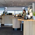 Hotel The 4*