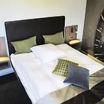 The Hotel 4*
